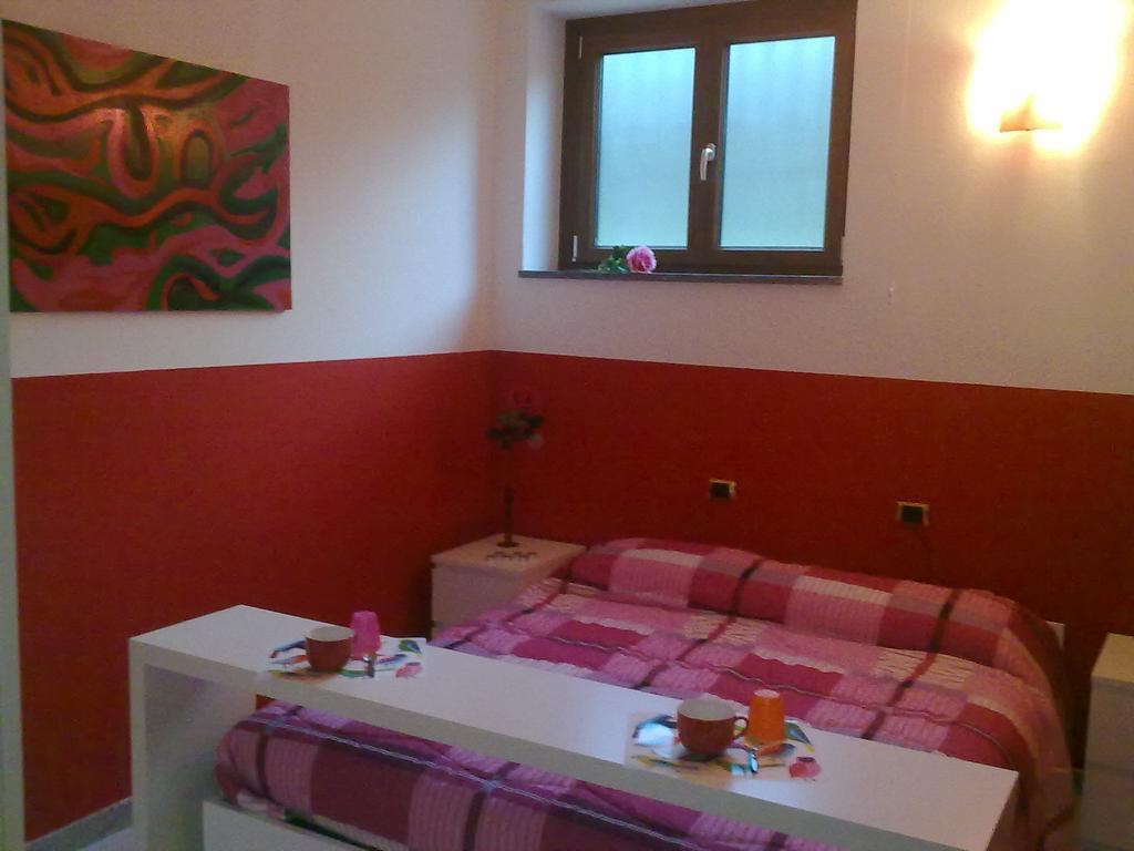 Affittacamere Valchiavenna - Foresteria Lombarda Con Parcheggio Privato Sul Posto! Apprezzata Gestione Familiare Dal 2012, Qualita-Prezzo Top! "Guest-House With Private Parking On Site! Appreciated Family Management Since 2012, Quality-Price Top!" Cameră foto